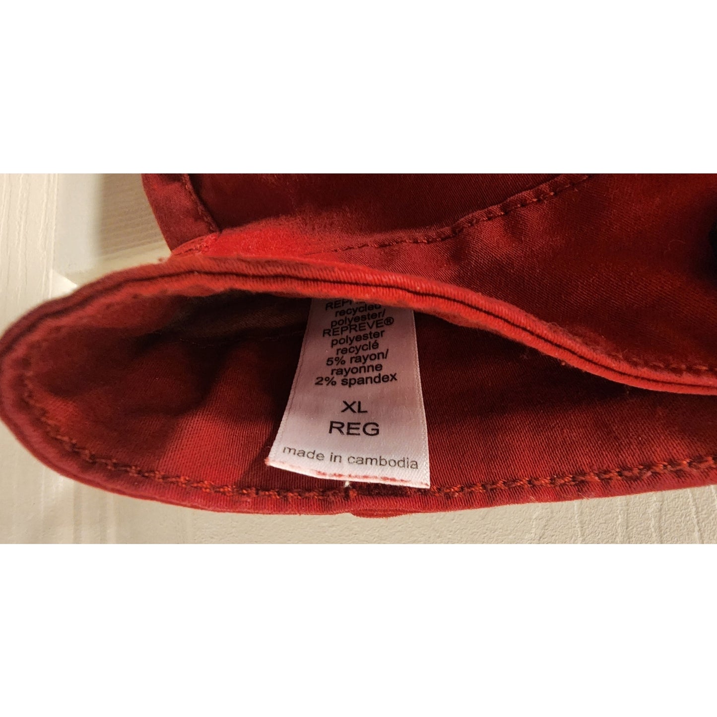 Maurices m jeans Women’s High Rise Red Stretch Pants Size 40x32