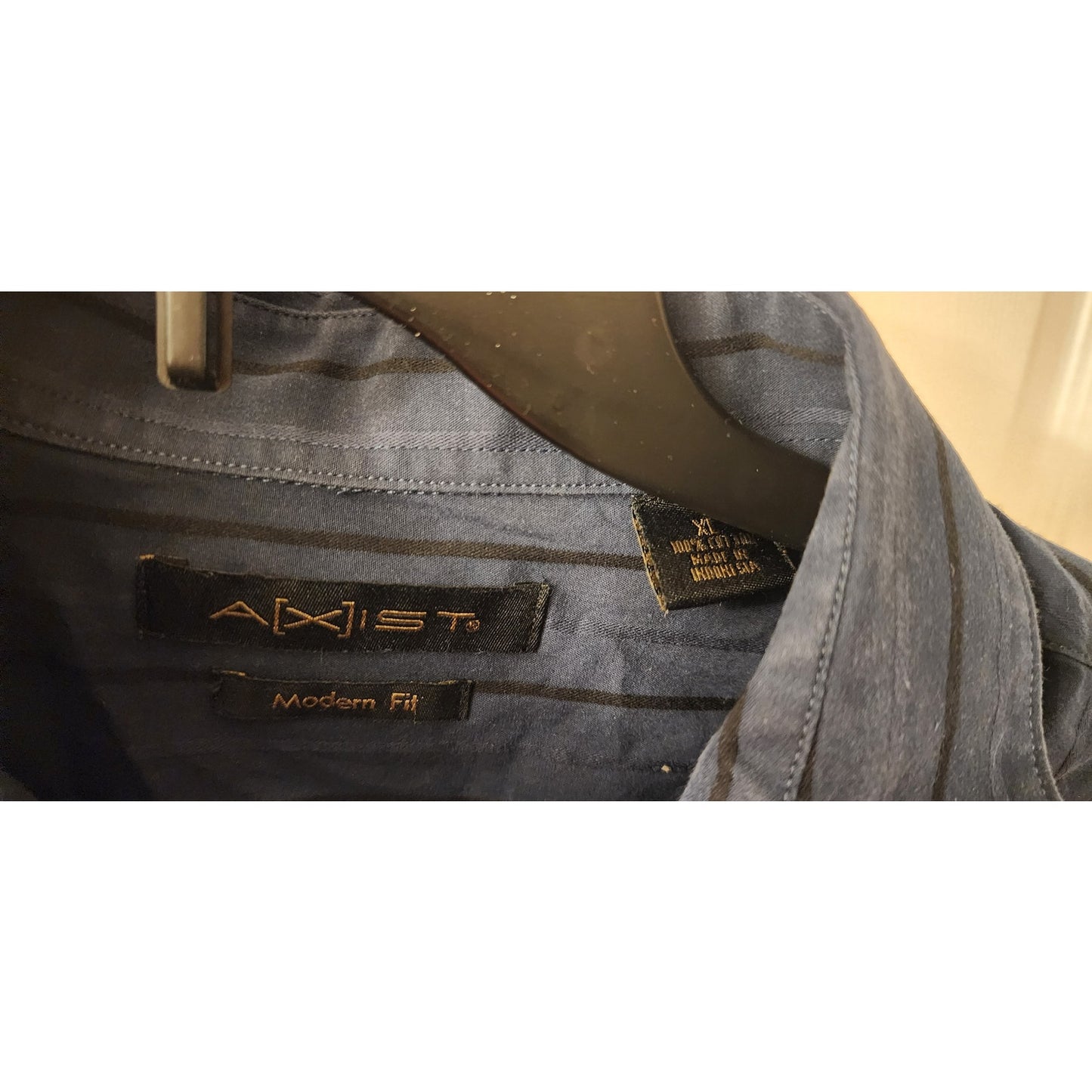 AXIST Modern Fit Button‑Up Shirt XL Blue Striped Wrinkled Good Shape