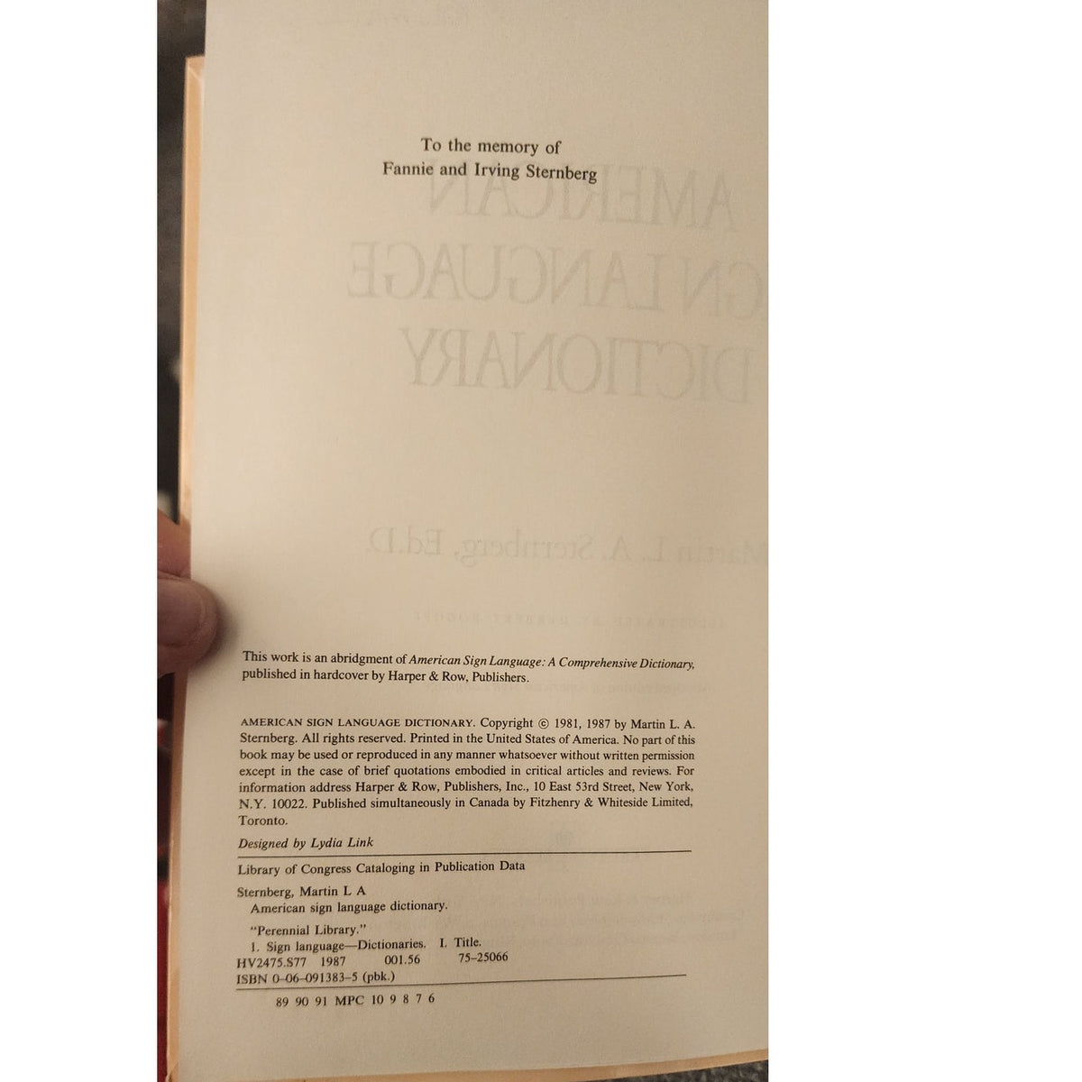 American Sign Language Dictionary Martin L A Sternberg Paperback 0060913835