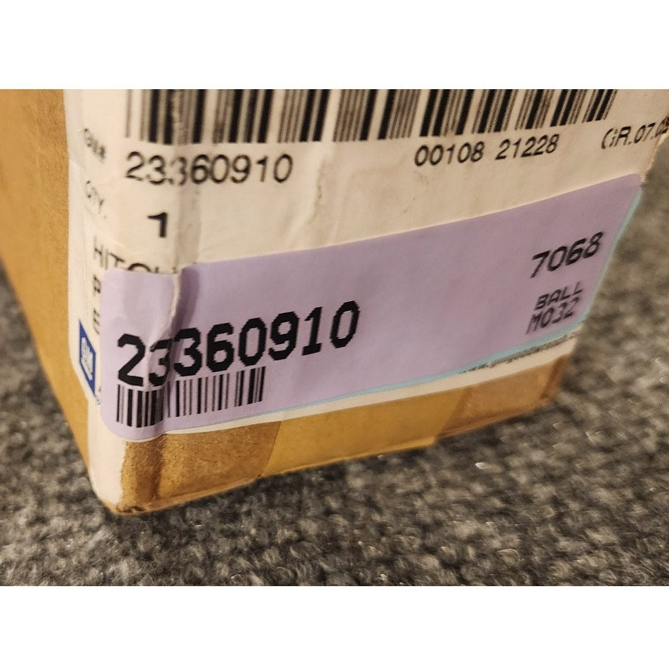 GM 23360910 Gooseneck Hitch Ball 2-5/16" Chevrolet GMC Puck System New OEM