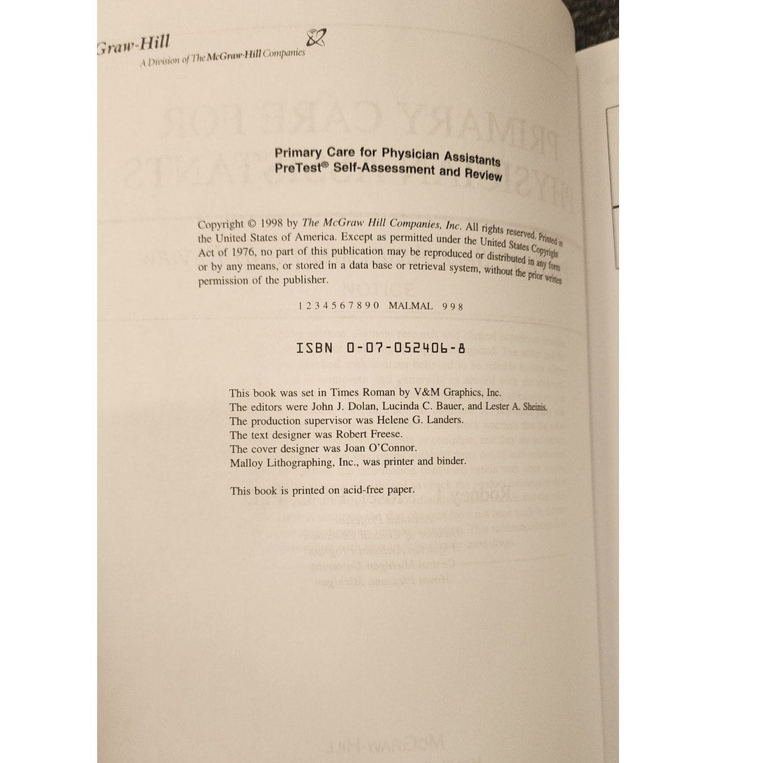PreTest Medicine PreTest Self Assessment and Review Medical Student Textbook