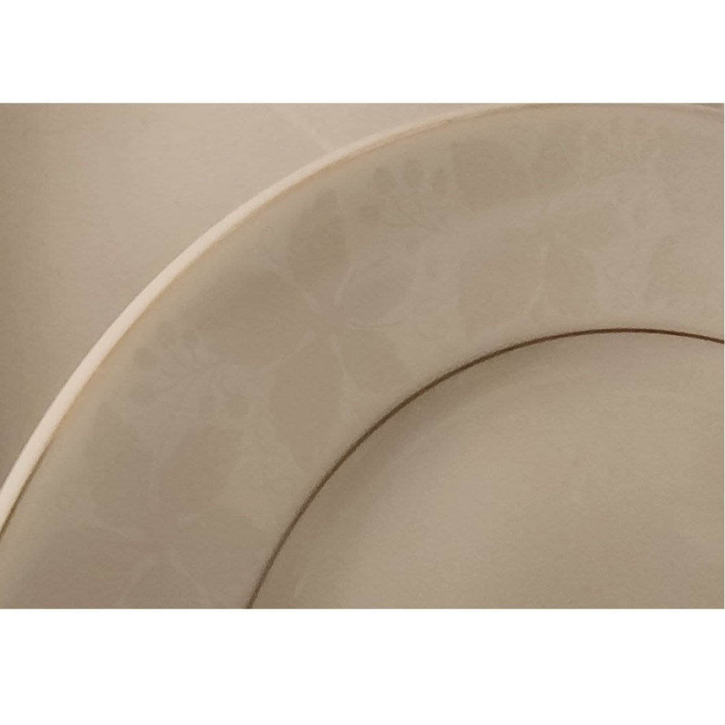 Rosenthal Aida White Velvet Bread Plates Set of 6 – Gold Trim – Excellent