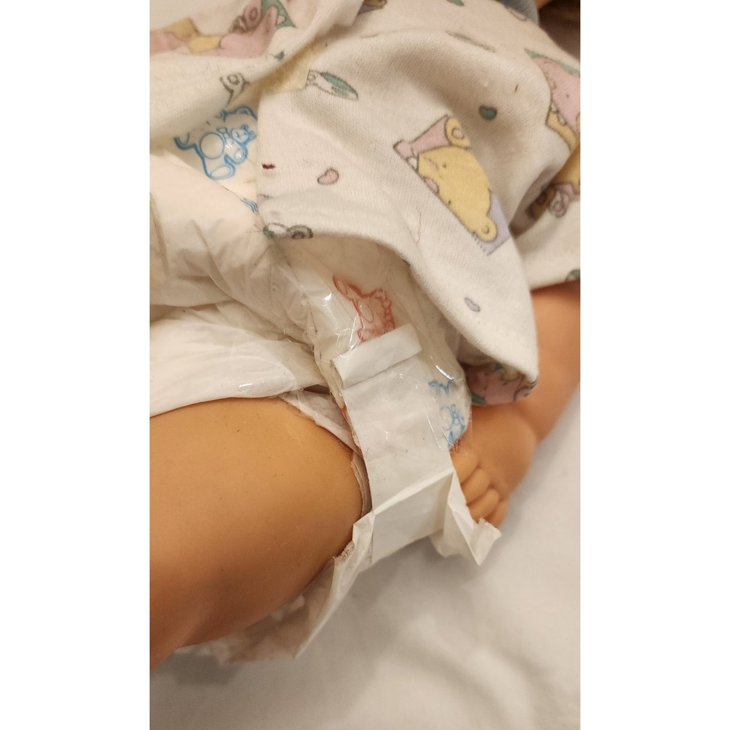 Cititoy - 1998 - baby doll - 15" - Drinks and Wets (No Bottle)- soft doll -BD044