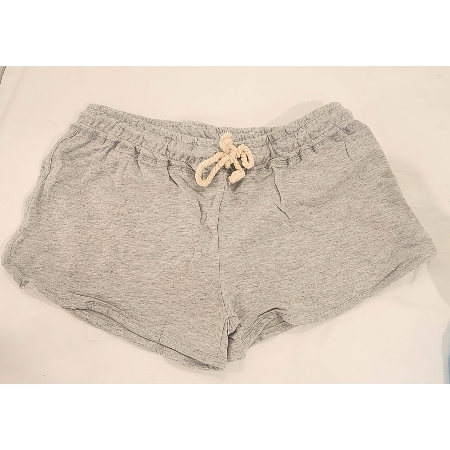 NWT Southern Spirit Heather Grey Smocked Lounge Shorts - Women's Size Medium