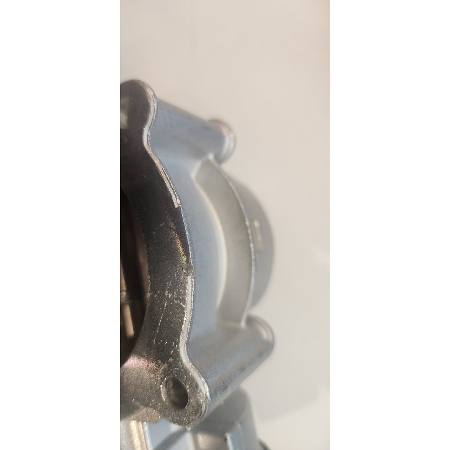 Throttle Body Compatible- GAZ Gazelle 1st Generation 1993–present -42161148010