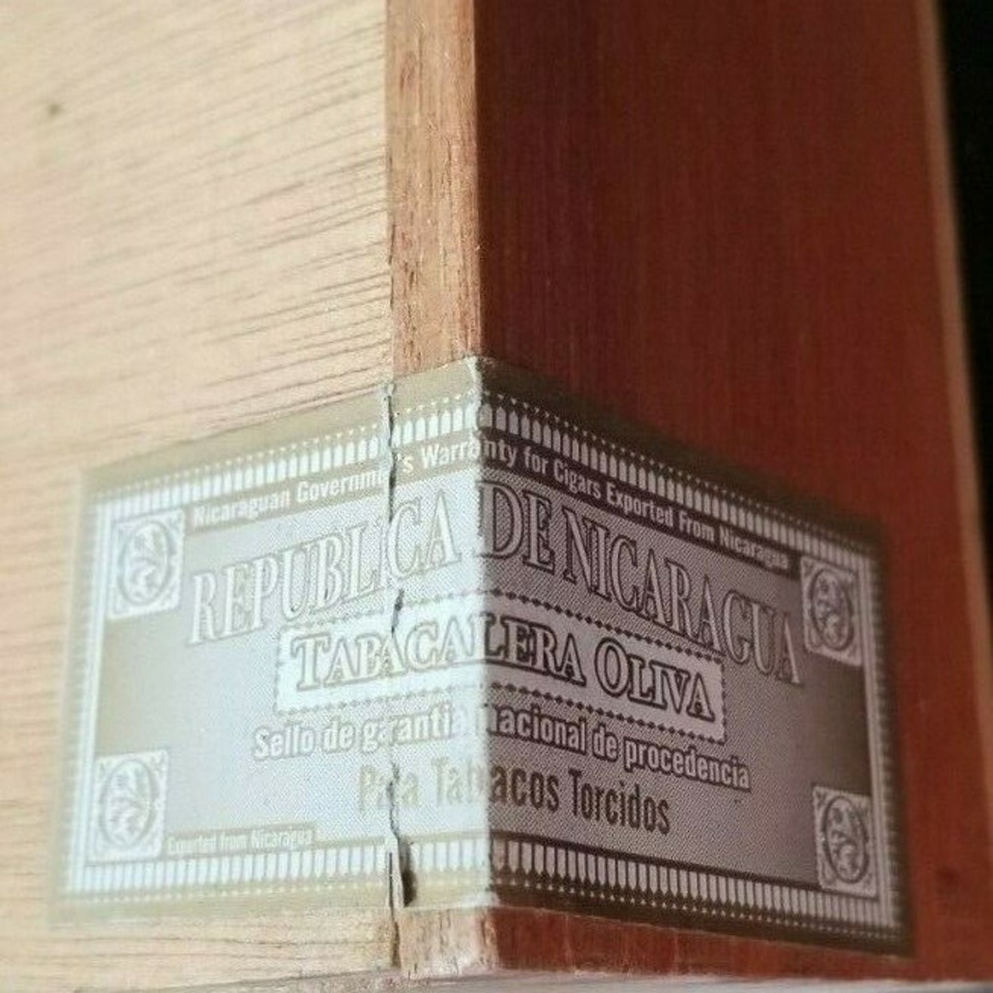 Oliva Series "O" Cigar Box.