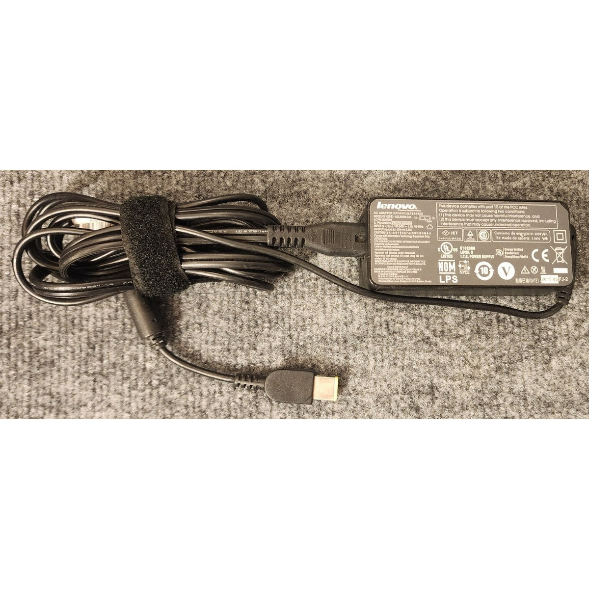 Lenovo 45W AC Adapter Power Supply Charger ADLX45NLC2A Slim Tip Genuine New
