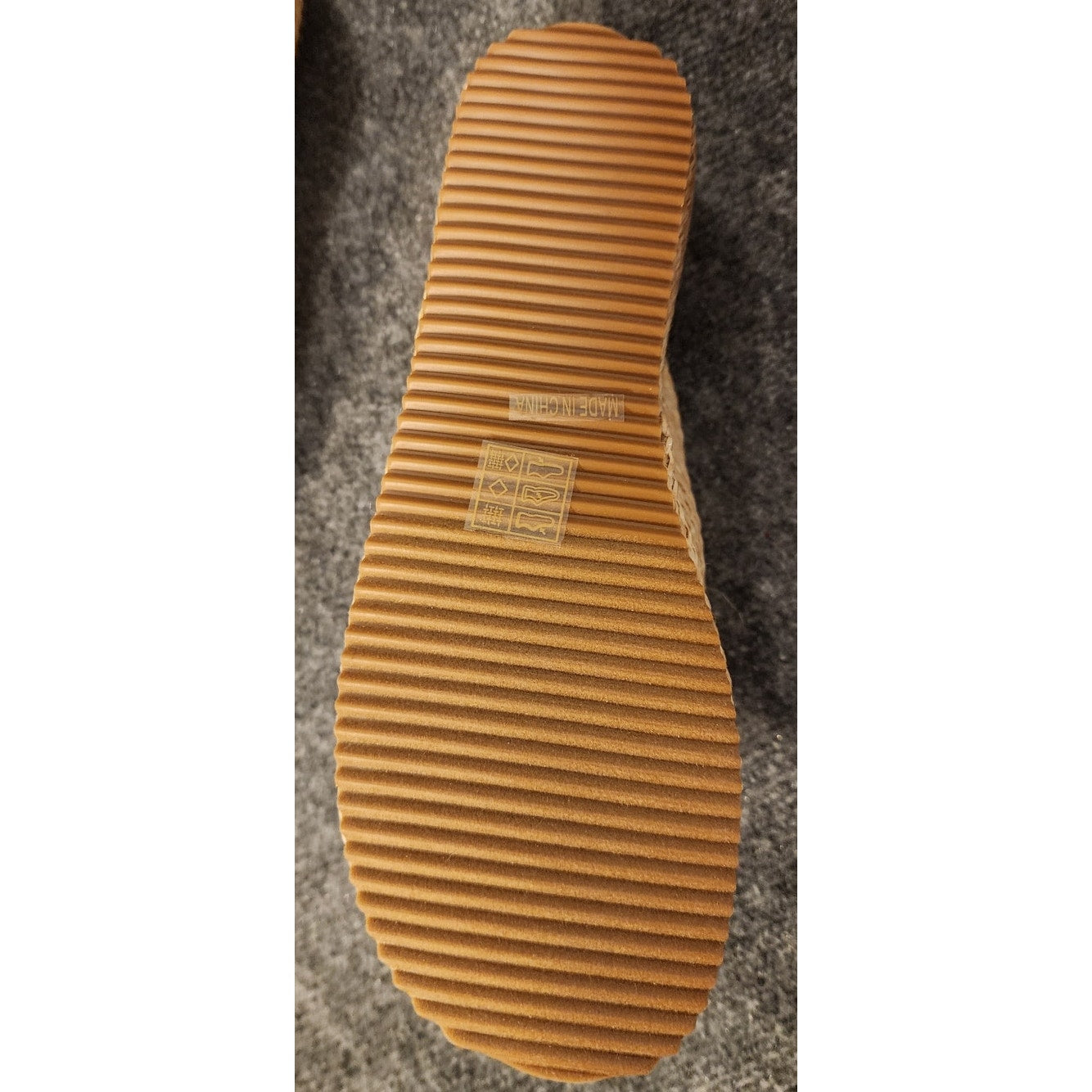 Oasis Society Fresno Womens 8 Natural Raffia Platform Sandals Slip On NIB $80