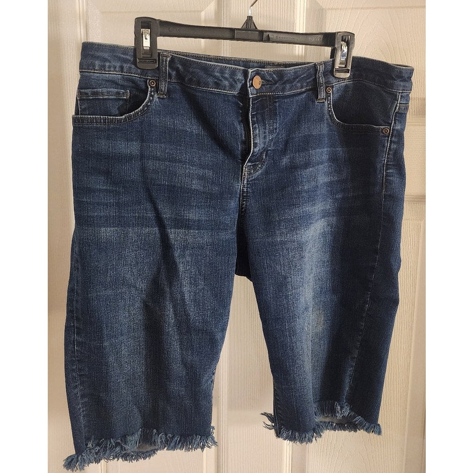 Soho - Bermuda Cut Off Jean Shorts - Frayed Leg Bottoms - Size 16