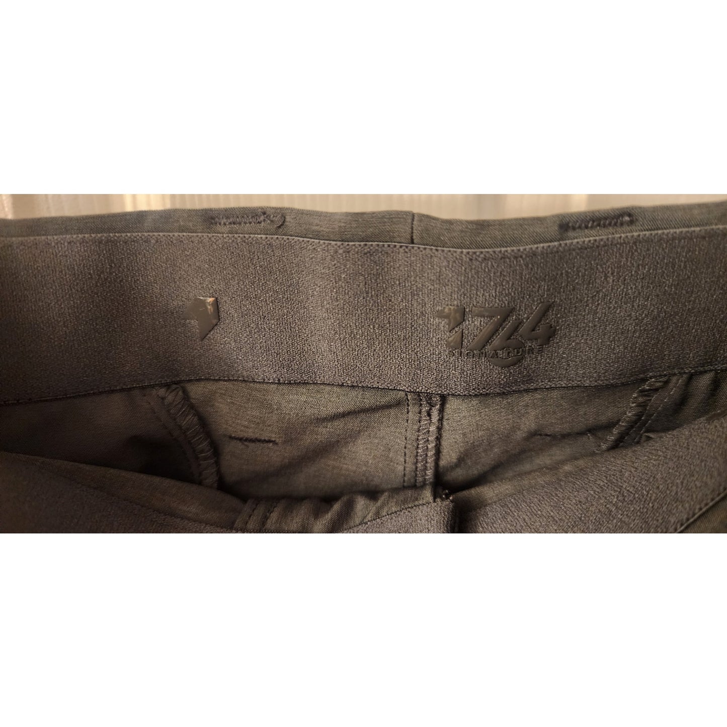 1764 Signature Men’s Charcoal Dress Pants 40x30 NWT