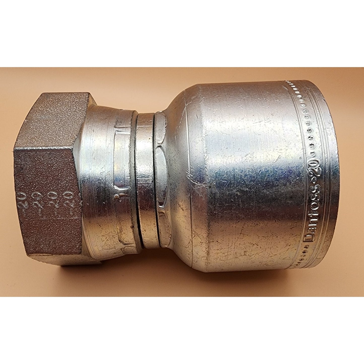 Danfoss - 20 - Female Hydraulic Swivel Crimp On Hose Fitting -