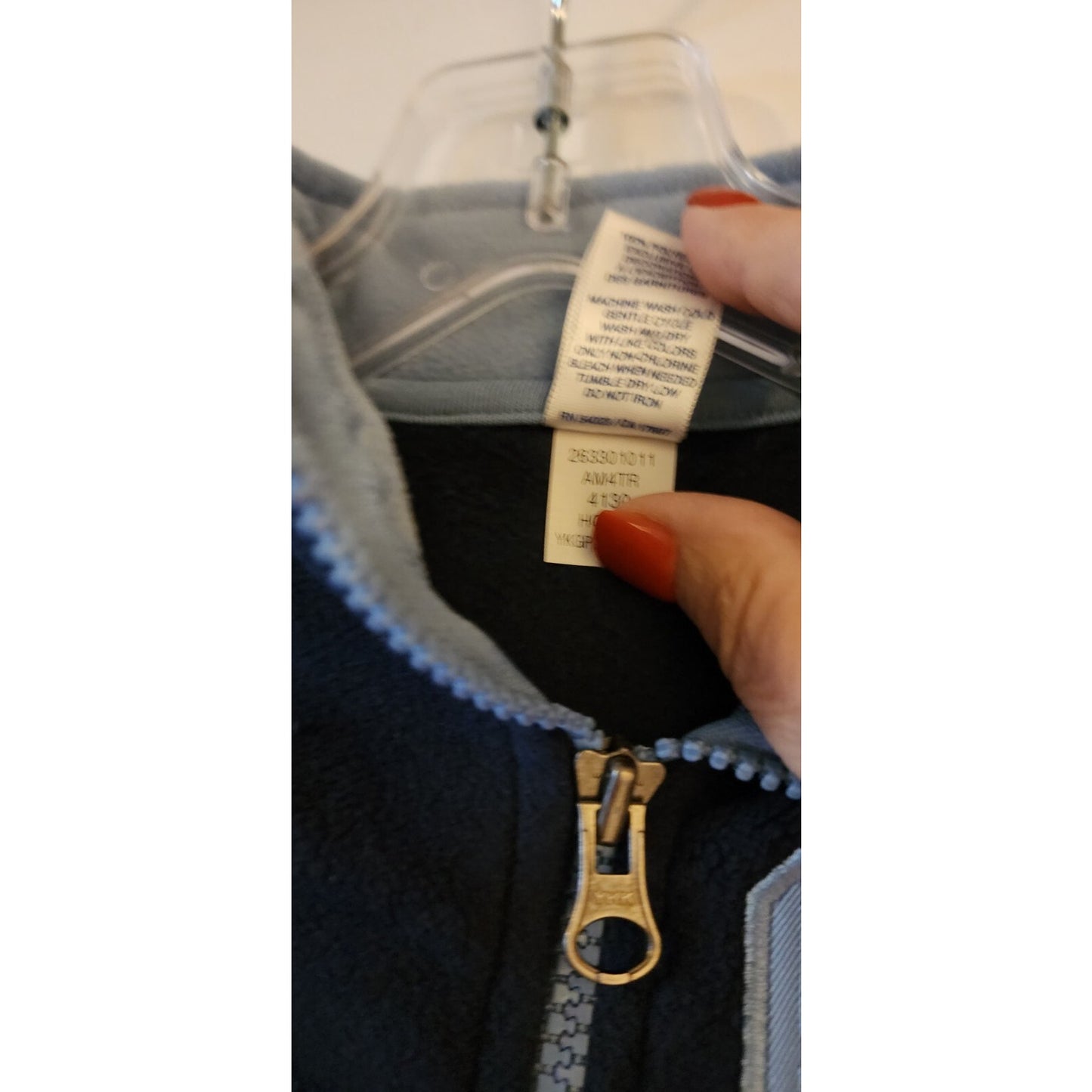 OLD NAVY Fleece Pullover Sweatshirt with Zipper and Pockets -Blue -62, snowboard - Size 3T