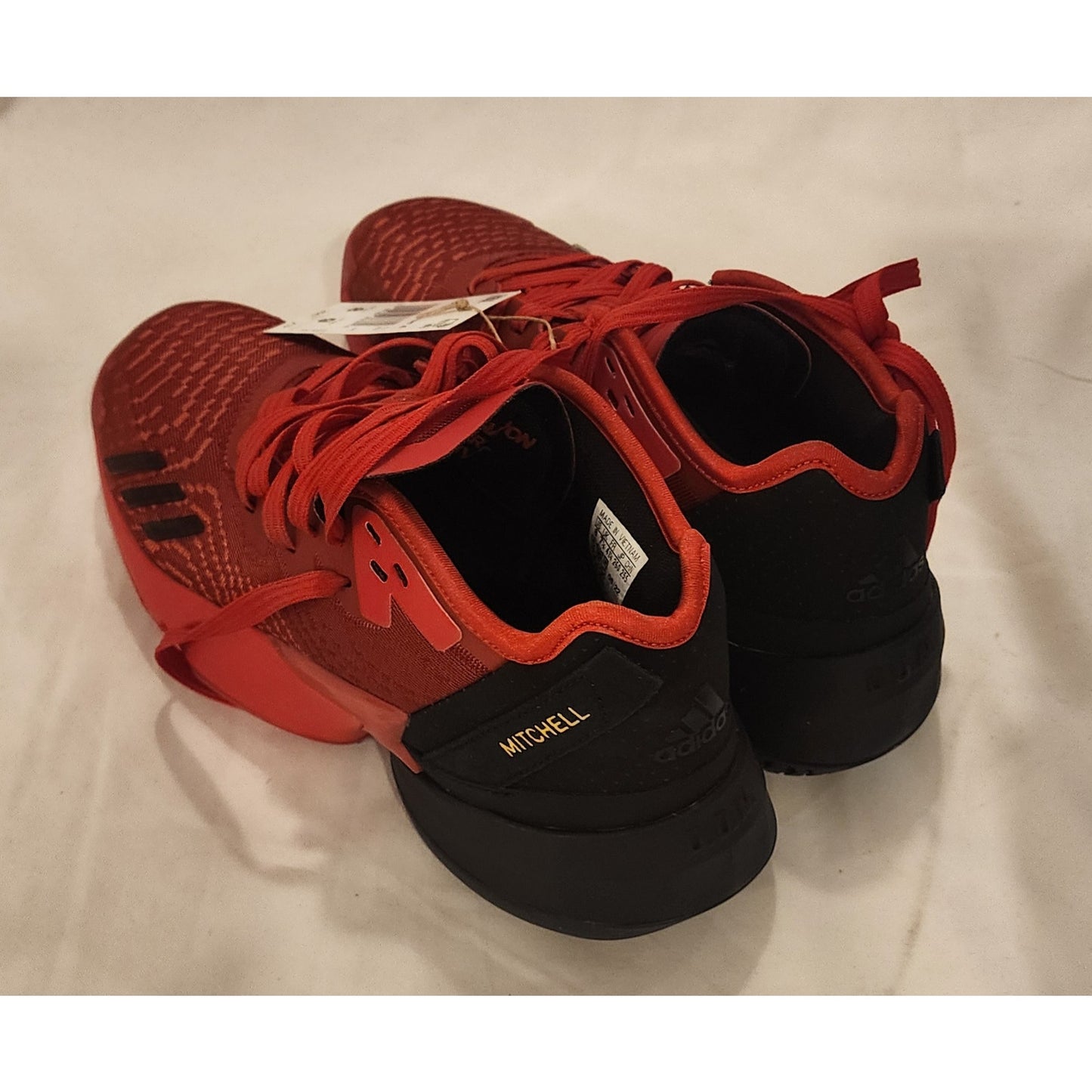 Adidas D.O.N. Issue #4 Men’s Basketball Shoes Size 8/9 – New With Box