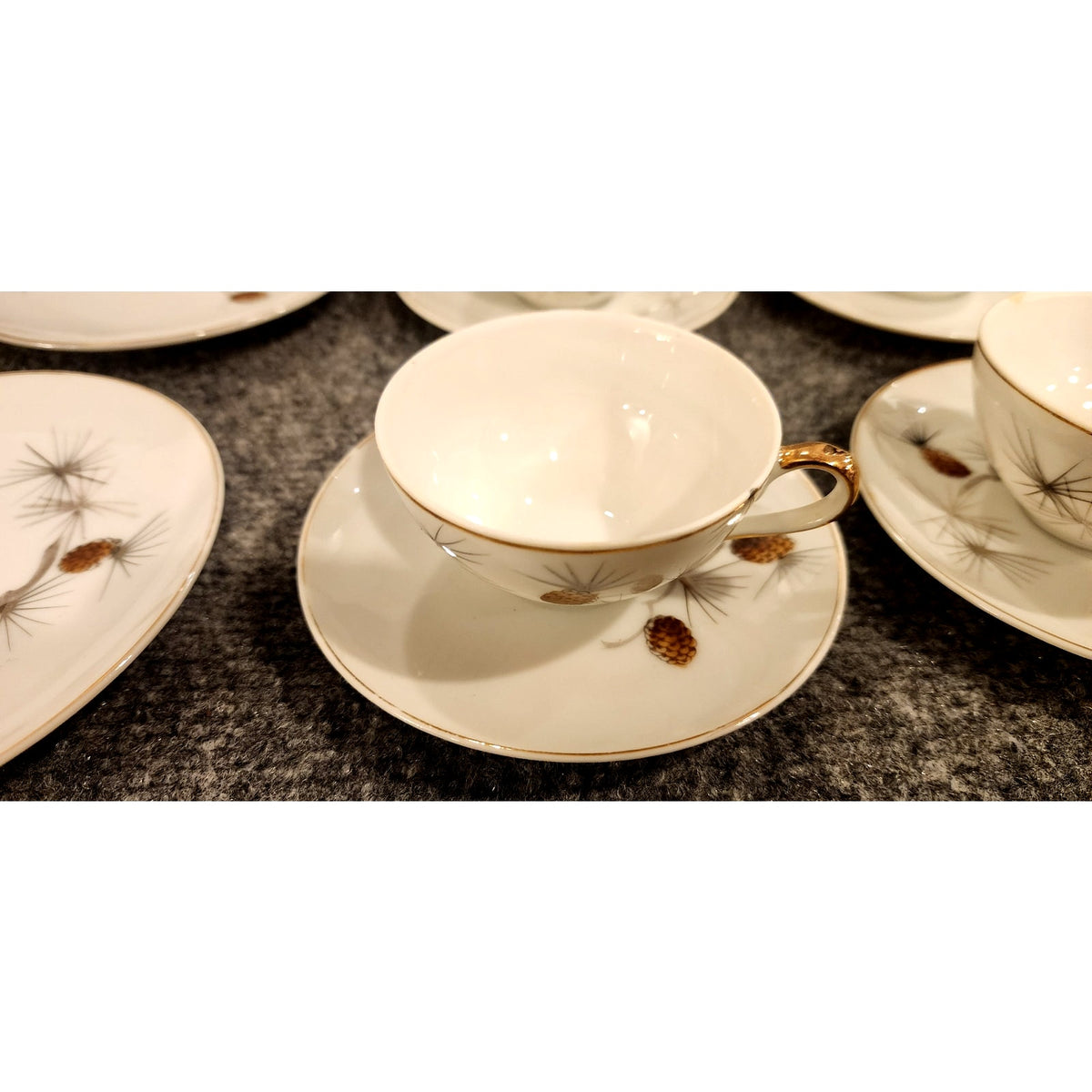 Vintage Japanese Pinecone Tea Set – Service for 4 + Cream & Sugar – Gold Trim