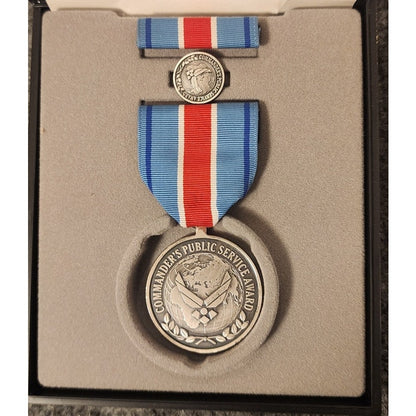 USAF Air Force Commanders Public Service Award Medal Ribbon Set Boxed Cased