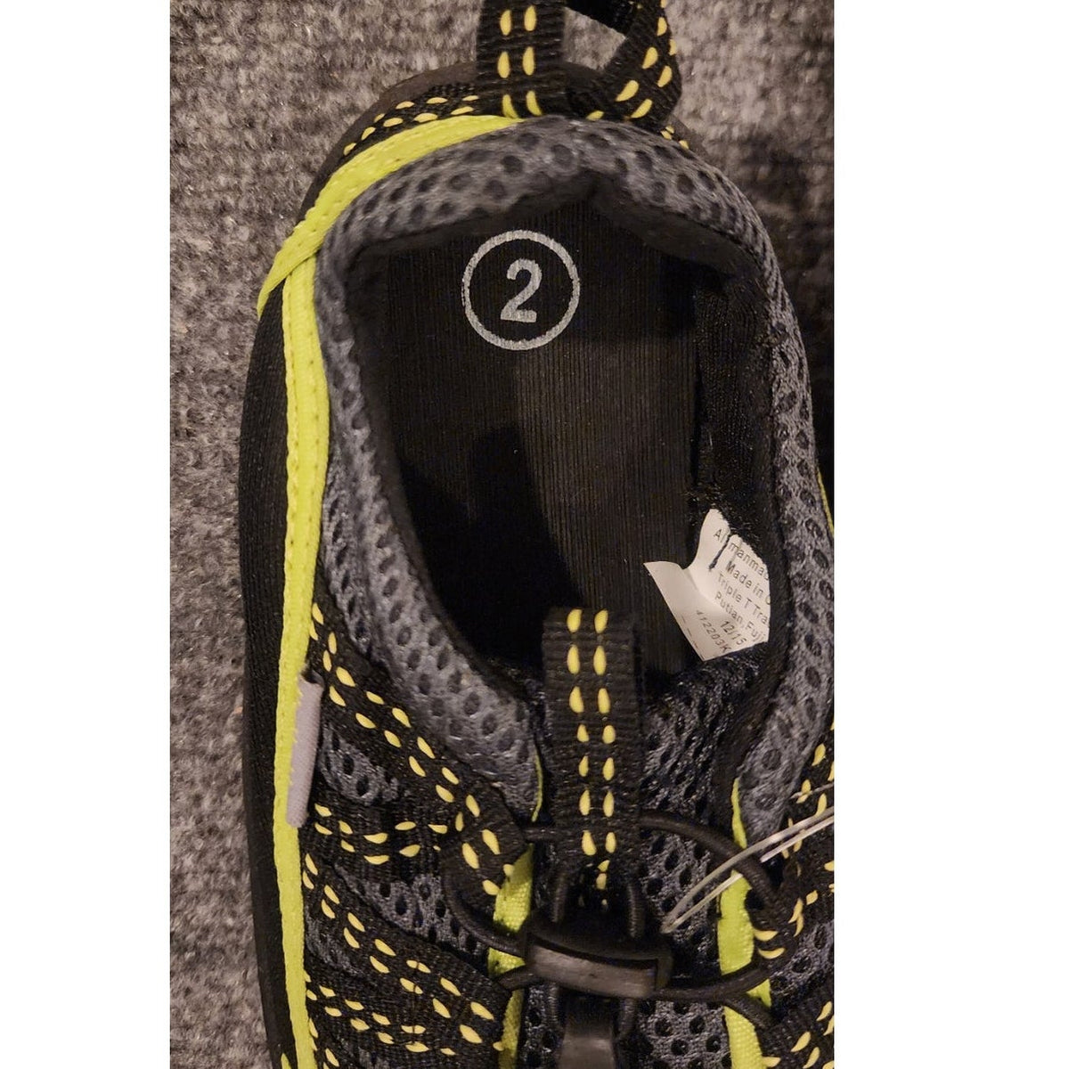 Northside Kids Size 2 Gray Yellow Closed Toe Boat Shoes NWT