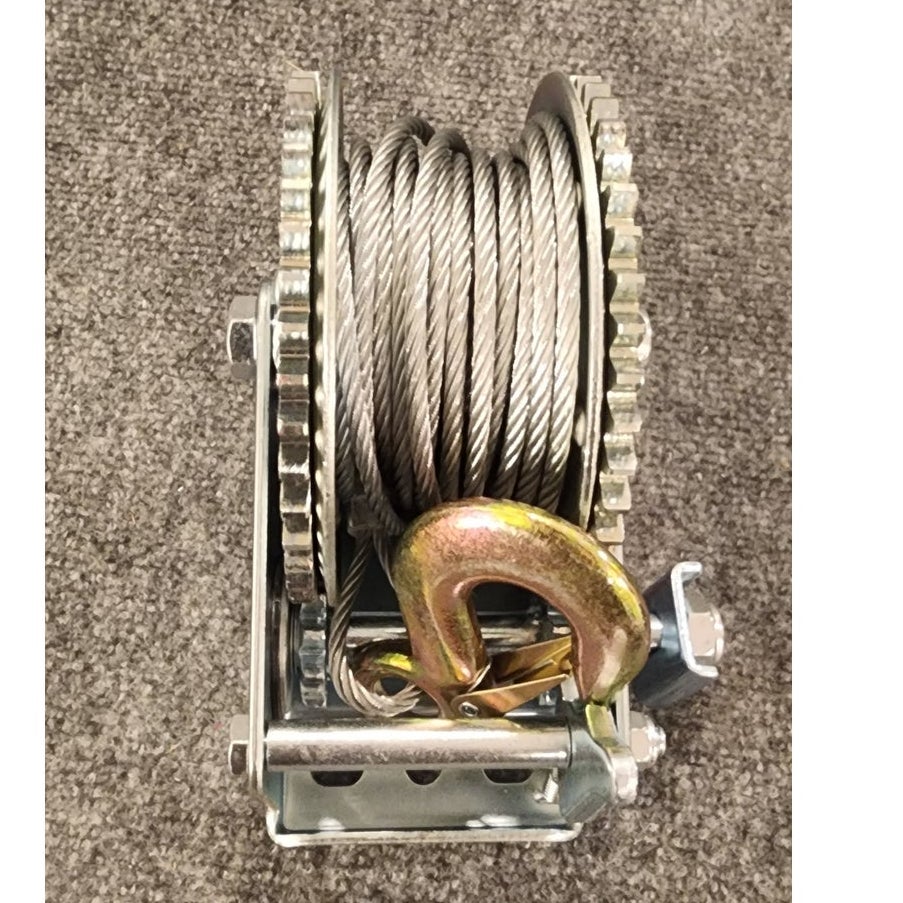 2000 Lb Heavy Duty Hand Crank Winch with Hook and Handle Unused Surplus