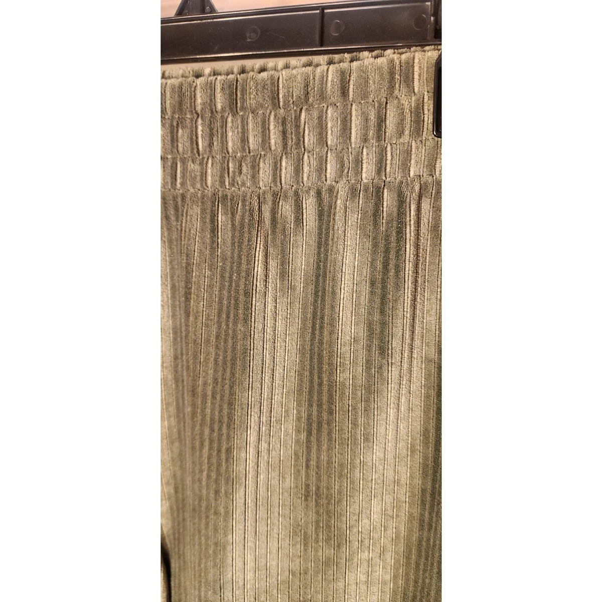 No Boundaries Matching Set Top XL Bottom XXL Green Ribbed Velvet