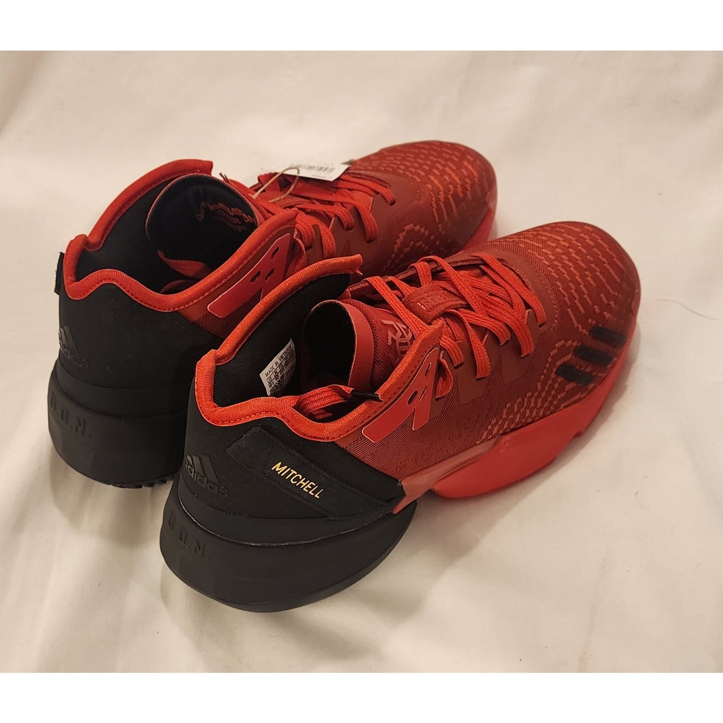 Adidas D.O.N. Issue #4 Men’s Basketball Shoes Size 10.5/11.5 – New With Box