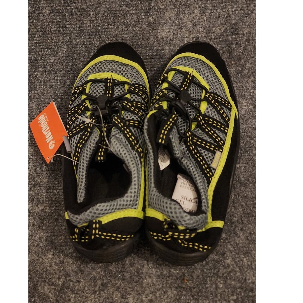 Northside Kids Size 5 Gray Yellow Closed Toe Boat Shoes NWT
