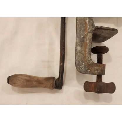 Vintage Keystone No 20 Cast Iron Meat Grinder Hand Crank Table Clamp USA Made
