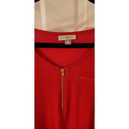 ROZ & ALI - M - Red Top with Zipper and fake Pocket - CUTE!!