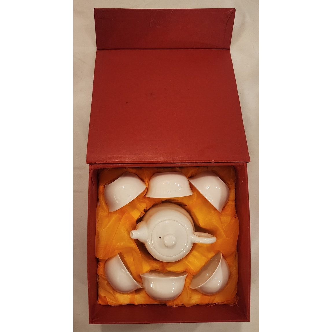 Porcelain Chinese Tea Set in Red Gift Box Teapot & 6 Matching Cups - Small Set