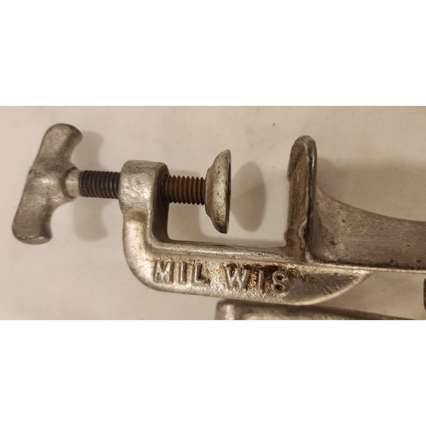 Vintage Milwaukee No 18 Cast Iron Meat Grinder Hand Crank Table Clamp Food Chopper