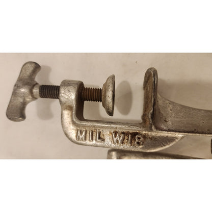 Vintage Milwaukee No 18 Cast Iron Meat Grinder Hand Crank Table Clamp Food Chopper