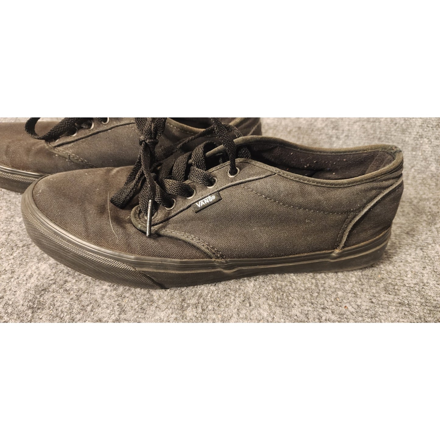 Vans World's No 1 Skateboarding Shoe Mens Size 10.5 Black Low Top Waffle Sole