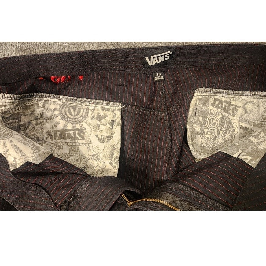 Vans Men Black Red Pinstripe Shorts Size 38 Skate Boardshorts
