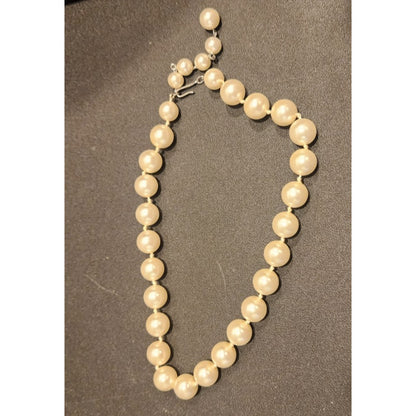 Vintage - Faux Pearl - Knotted Choker Necklace - Silver Tone Clasp - Elegant
