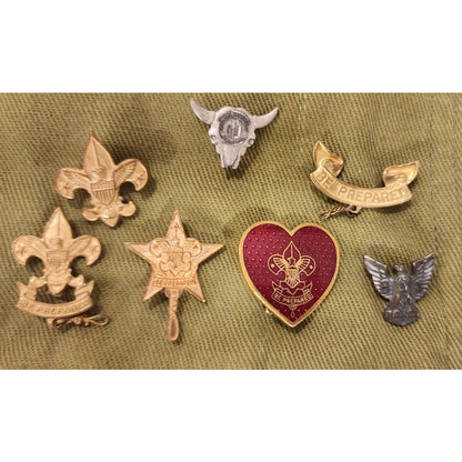 Vintage Boy Scouts of America BSA Merit Badge Sash Loaded Patches Pins Collection