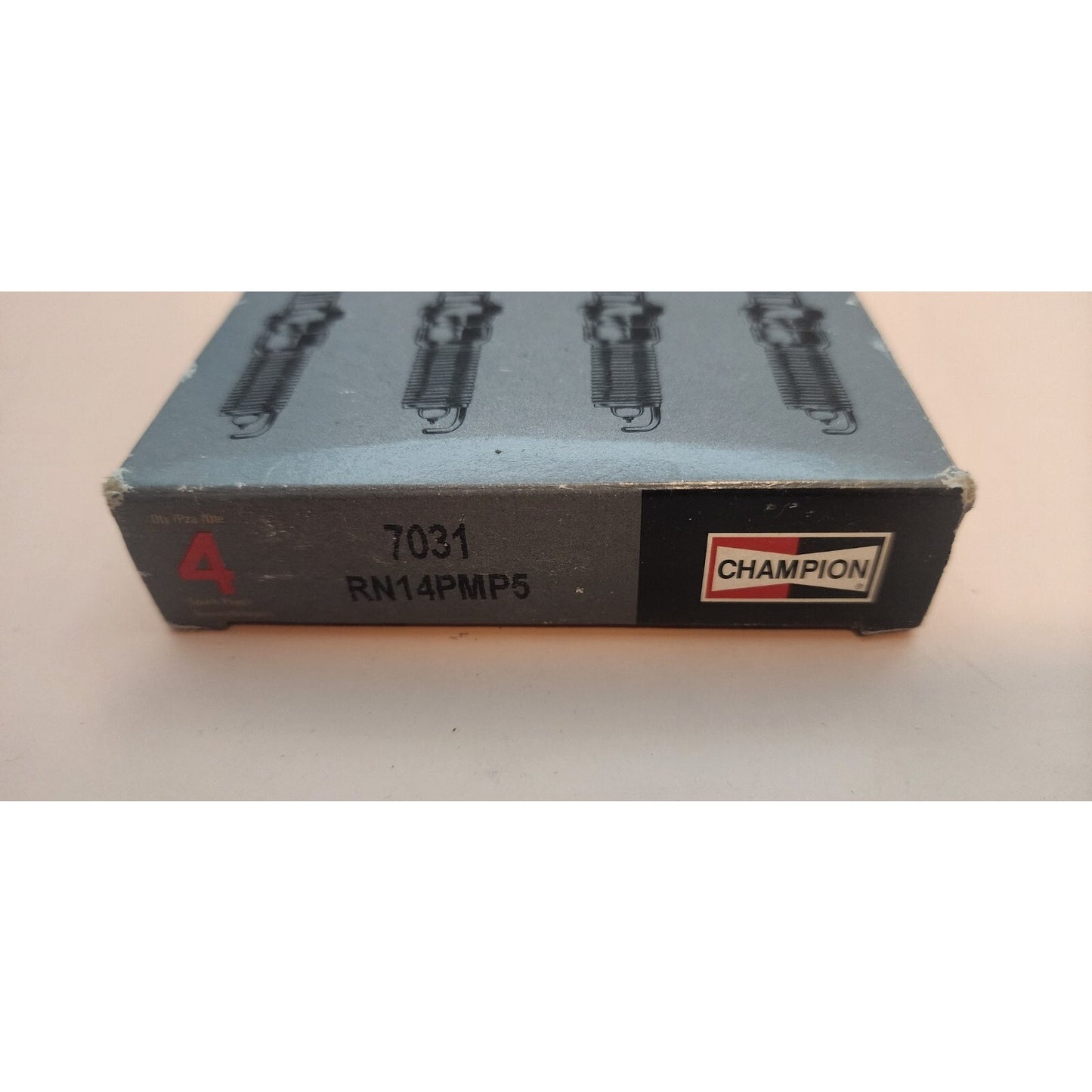 Champion Spark Plugs - Box of 4 - 7031 - RN14PMP5 - Double Platinum