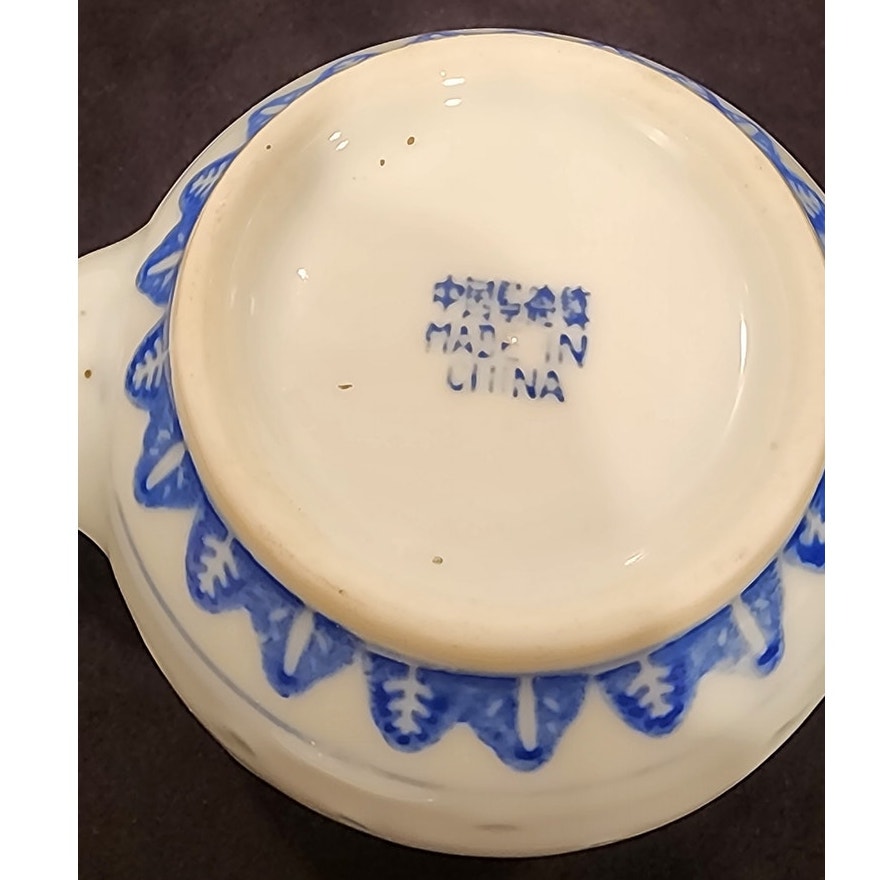 NEW Blue & White Porcelain Teapot – 7.5" – Asian Style – Made in China