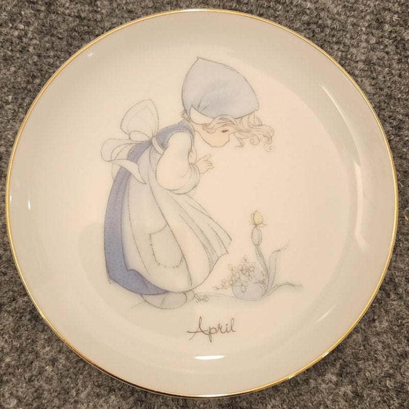 Vintage 1983 Precious Moments April Plate Resurrection Morn Jonathan & David