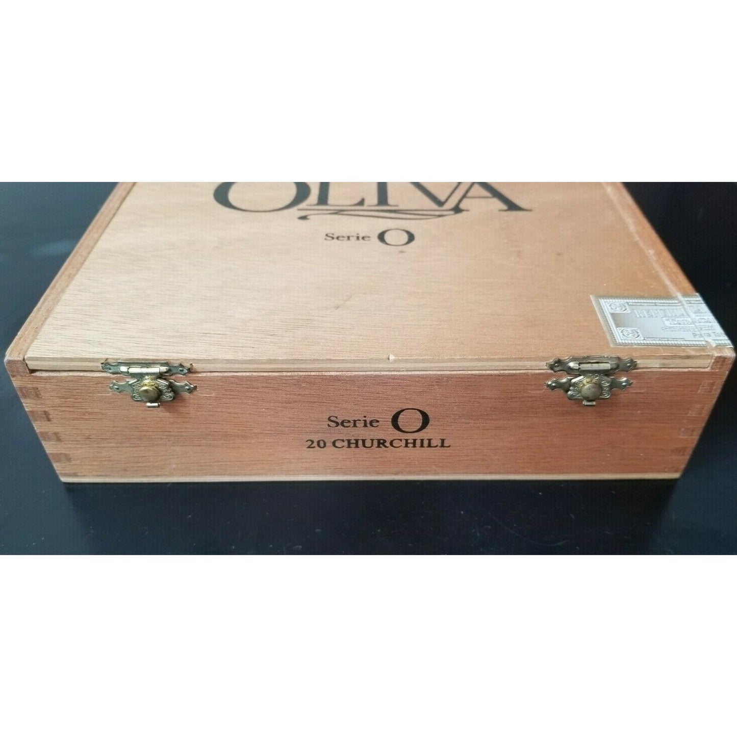 Oliva Series "O" Cigar Box.