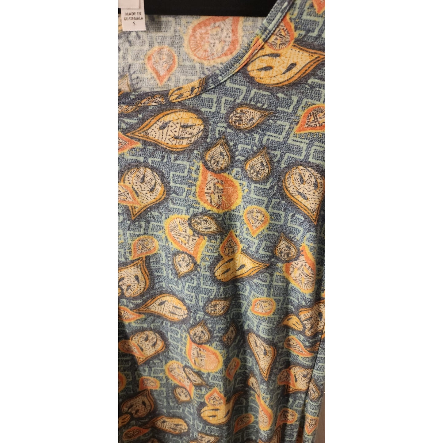 LuLaRoe Classic T NWT Women’s Small Paisley Geometric Print Top