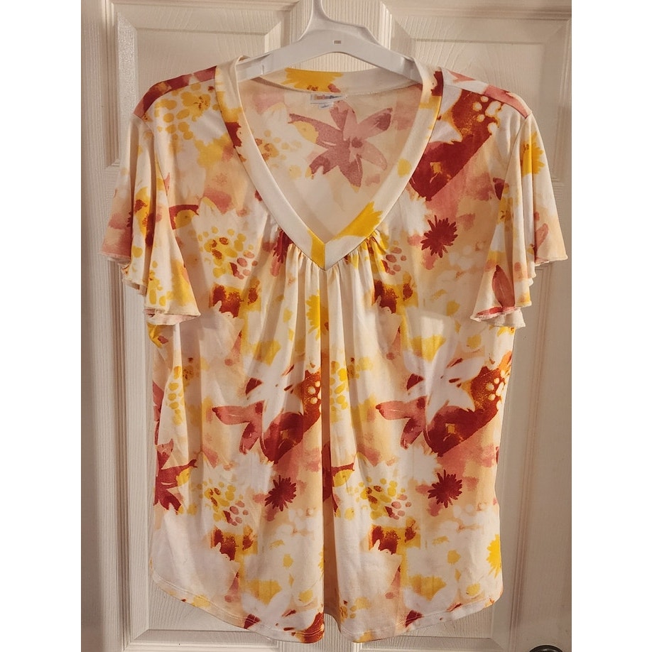 Beautiful - LuLaRoe Floral Blouse - Large - Slighty Worn