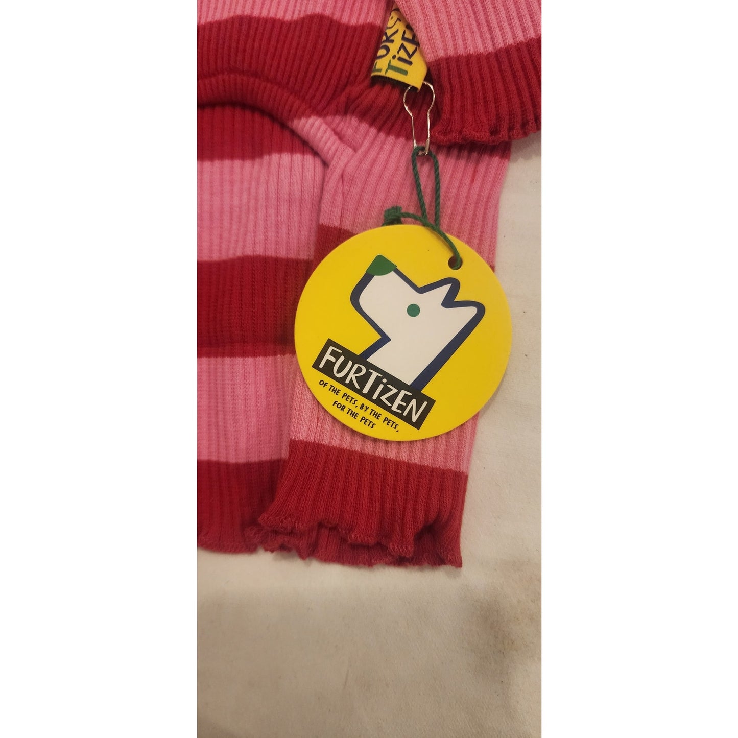 Furtizen Dog Shirt & Scarf Set Red Pink Striped Tee Lettuce Trim XL NWT