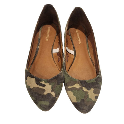 Mossimo Women Size 9 Camouflage Ballet Flats Gold Studded Spiked Heel Shoes Camo