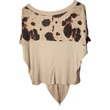 Daytrip Women’s Short Sleeve Ribbed V‑Neck Top Beige Brown Pattern Size Large