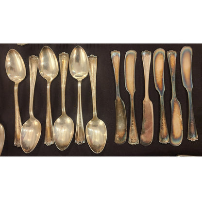 Vintage 1847 Rogers Bros Silverplate Flatware Set 42 Pc Original Red Cloth Bags14