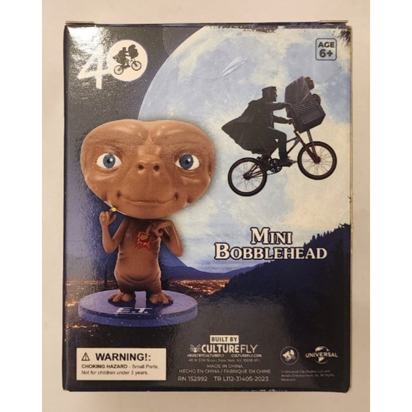 E.T. Extra Terrestrial - Mini Bobblehead - 40th Anniversary Universal - 3.5 in.