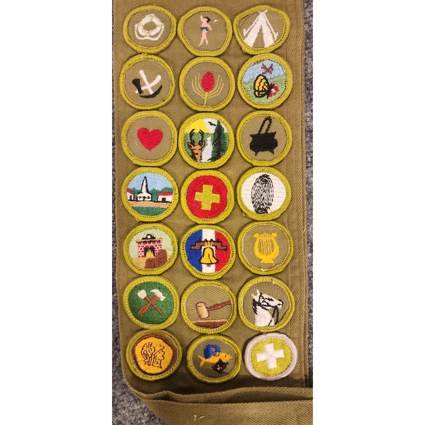 Vintage Boy Scouts of America BSA Merit Badge Sash Loaded Patches Pins Collection