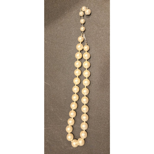 Vintage - Faux Pearl - Knotted Choker Necklace - Silver Tone Clasp - Elegant