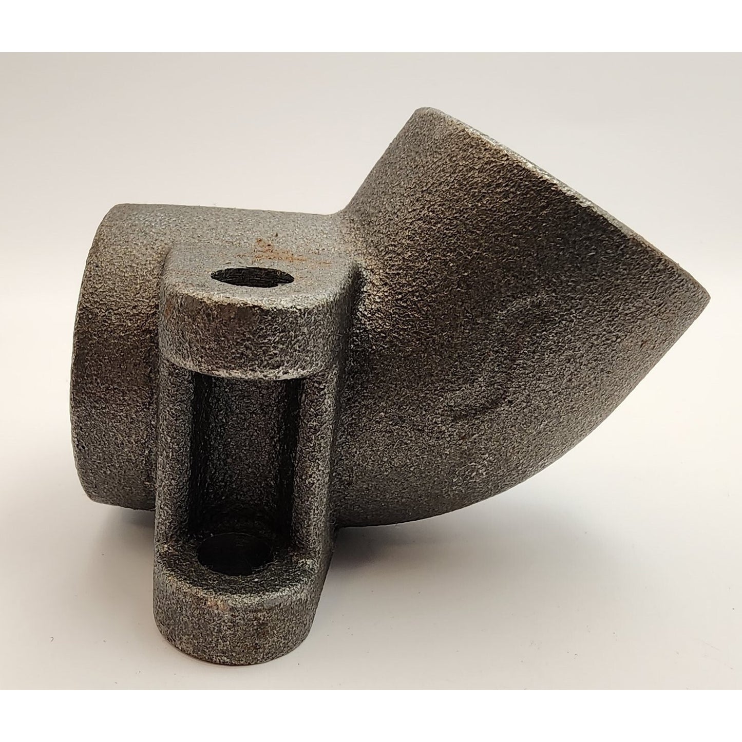 Strato - LM60-16 60° Locomotive Elbow Manifold Casting with 1" Pipe Thread