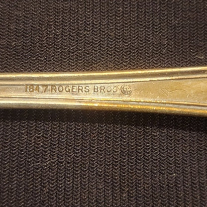 Vintage 1847 Rogers Bros Silverplate Flatware Set 42 Pc Original Red Cloth Bags14