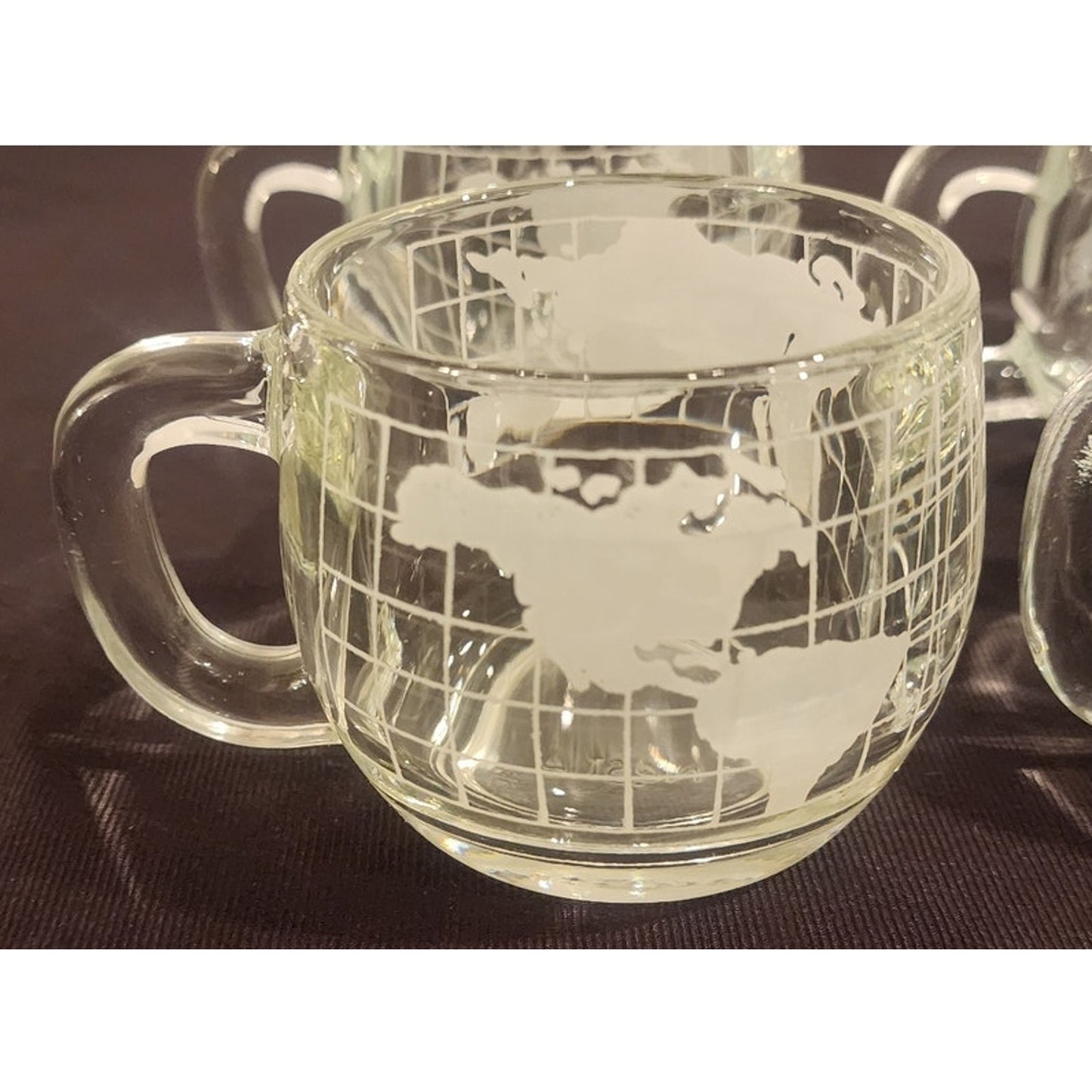 Nestlé World Map Glass Mugs – Set of 2 – Vintage Globe Etched Cups