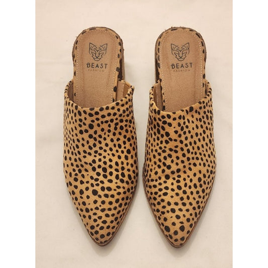 "CUTE" Animal Print - BEAST Fashion Slip ons with heel - Size 9
